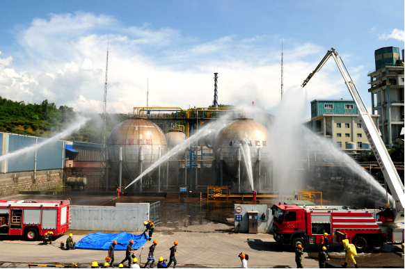 红磷分公司液氨泄漏事故演练现场 红磷分公司液氨泄漏事故演练现场
